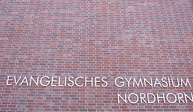 Referenz von Klinker 833 Detailansicht Gymnasium Nordhorn